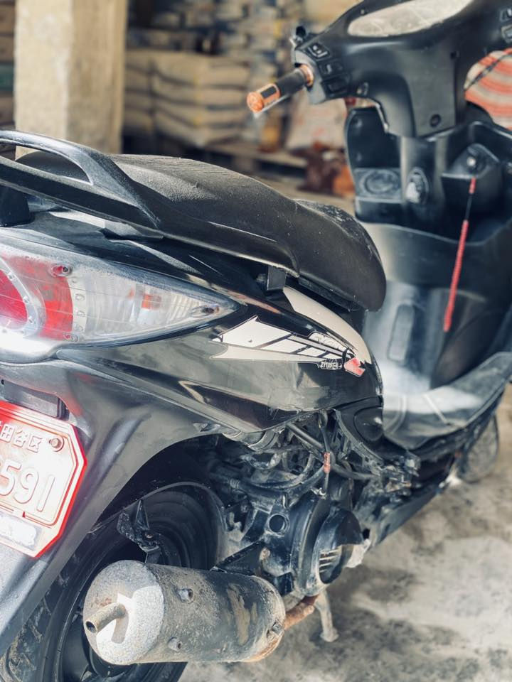 كامكو جي فور  مكينه ما مفتوحه بيه خيط بخار كلشي شغال رايده ب300 قفل  متواجد واتساب فقط ***********
