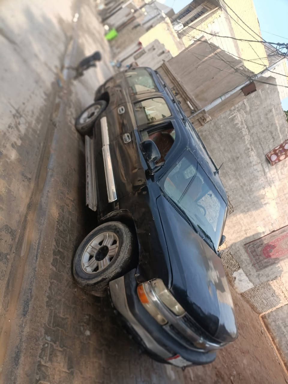 السلام عليكم للبيع  أو مرواس بدون رعي مكينه وكير شرط اكسل به ونه دوشمه جديده ويل 18 حداديه وسط  اطلع وين مايعجبك مسؤول عن الطلب والسرقه السعر38 الاتصال  مكاني بلنجف الكوفه***********
