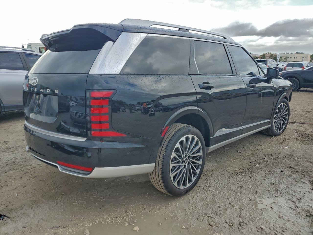 سلام عليكم 
بلسايد ٢٦ للبيع الشكل الجديد اخوان وبأنسب الاسعار ان شاء الله ❤️
سيارة كالكراف وداخل الجديد القيسي هذا نزل بال٢٦ اللون 
🌷والكالكراف اعلى فئة جماعة البلسايد يعرفوها 
السيارة بالطريق توصل نهاية الشهر القادم 
ابيع واصل للعقبة 🌷
صور الحادث بالمنشور ورقم الشاصي بالمنشور 
وقطع غيارها متوفرة عندي موجودات بالحلة يعني للي يريد يصلح حتلا يحتار بقطع الغيار 
للاستفسار ماسنجر موجود 
وهذا رقم تلفوني 
***********
