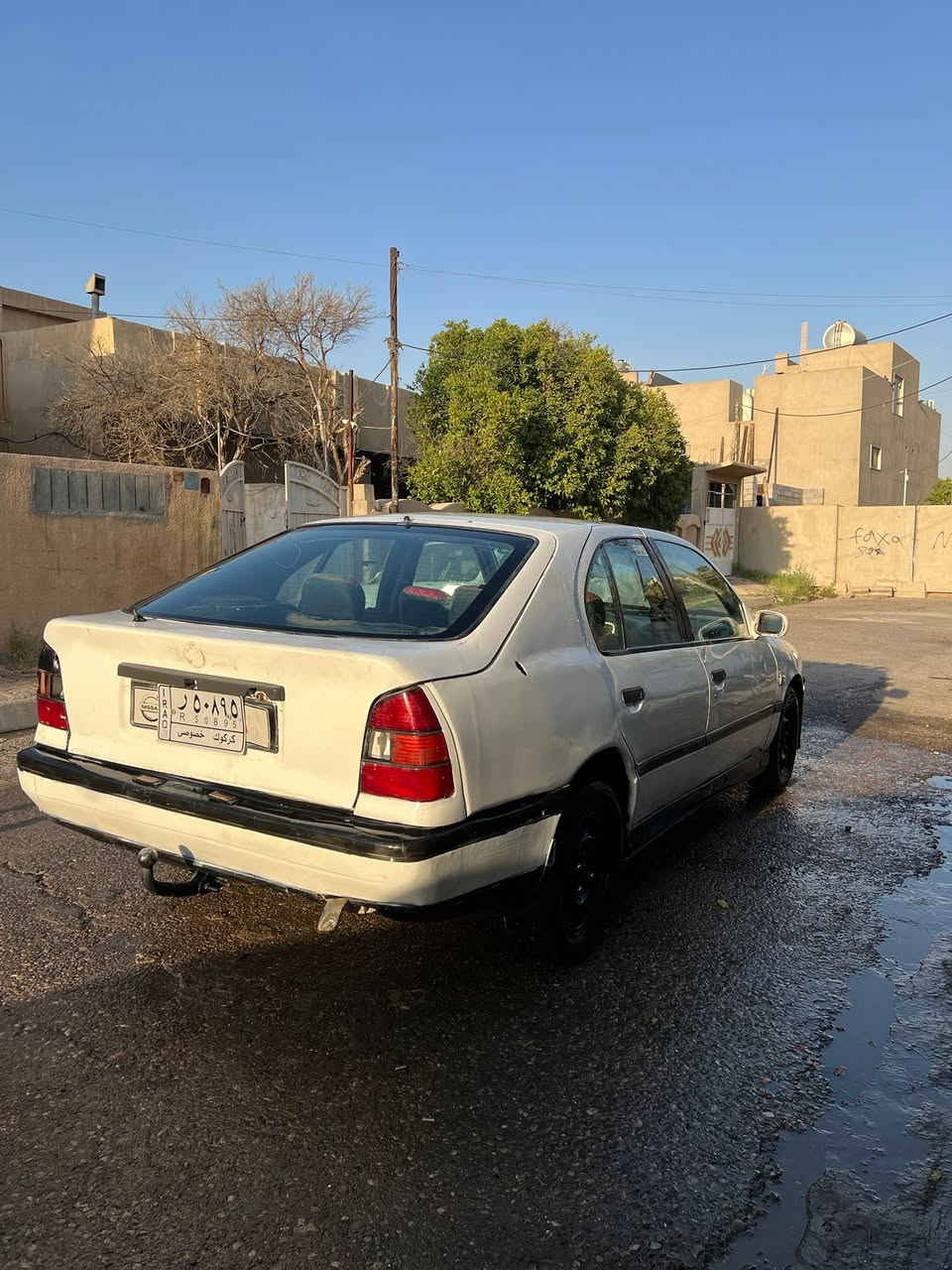 السلام عليكم للبيع سياره نيسان برايمرا موديل 1993 سنويه خضره وراعيها موجود بكركوك
 كير ومحرك شرط تايرات اربعه جدد  
السعر 18ورقه وبيها مجال 
مكان السياره كركوك وبل حويجه هم موجود 
اتصل  ***********
