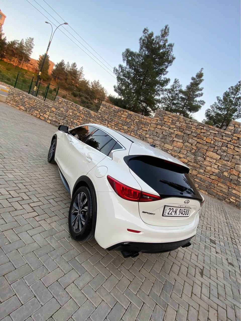 ئنیفندی Qx30 2018 جوار بستۆن تۆربۆ کیرومکینەی بەشەرت سەنەوی تا ٢٠٣٠ بەناوی خۆمۆیە بەس بۆنیتی بۆیاخە بێ ناو گرتن سەیارەکە زۆر جوان تازیە یەک دینار مەسرەفی نیە هەرجوار تایەو ویلی لۆکە 
150 ماعمەلیەکی کەم
هەلبجەی شەید
***********
*********** حلبجة, السليمانية
