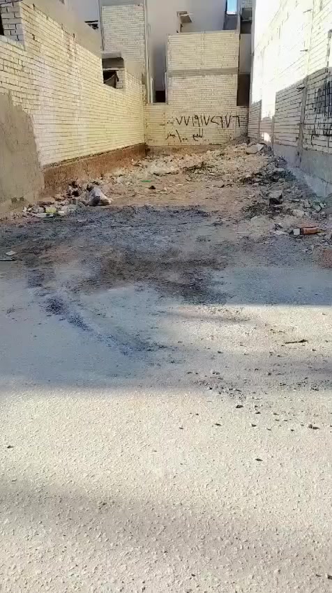 كربلاء : للبيع مستعجل 
قطعه مساحتها 100م في حي العباس عليه السلام قرب عمود رقم 25  على طريق بغداد شارع الزوار طولانيه 5.25×19 طابو زراعي سند 25 بيها قرار محكمه خدمات كامله هيه القطعه الوحيده بنص البناء تبعد عن شارع الريسي مسافه ٣٠ متر  متر وتبعد عن الامام ٦ دقايق بالضبط  سعرها ٦٦  وبيها مجال قليل .علمنا اني صاحب الارض وليس دلال رجا رجا اذا مو شراي لا تتواصل


**إذا كنت صاحب هذا الإعلان وتريد حذفه لأي سبب، رجاءا أرسل رسالة إلى الدعم الفني**