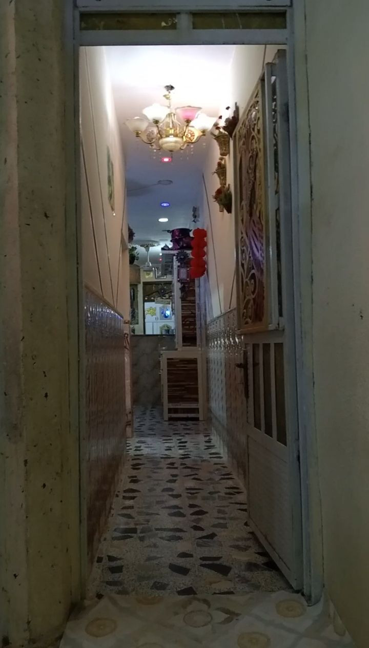 دار لبيع سبع قصور شارع ابوعلي قرب عن الشارع العام 100متر الواجهه 4ونص ونزال25كامل تجيب غراظك وتكعد ماناقصة شي طابق ونص غرفتين نوم باقي التفاصيل اتصل ***********بلخدمة السعر 60 موجود خاص
