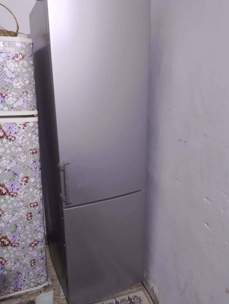 ثلاجه فوك  ومجمد جوه ب 150سنك 65لمكان شطره


**إذا كنت صاحب هذا الإعلان وتريد حذفه لأي سبب، رجاءا أرسل رسالة إلى الدعم الفني**