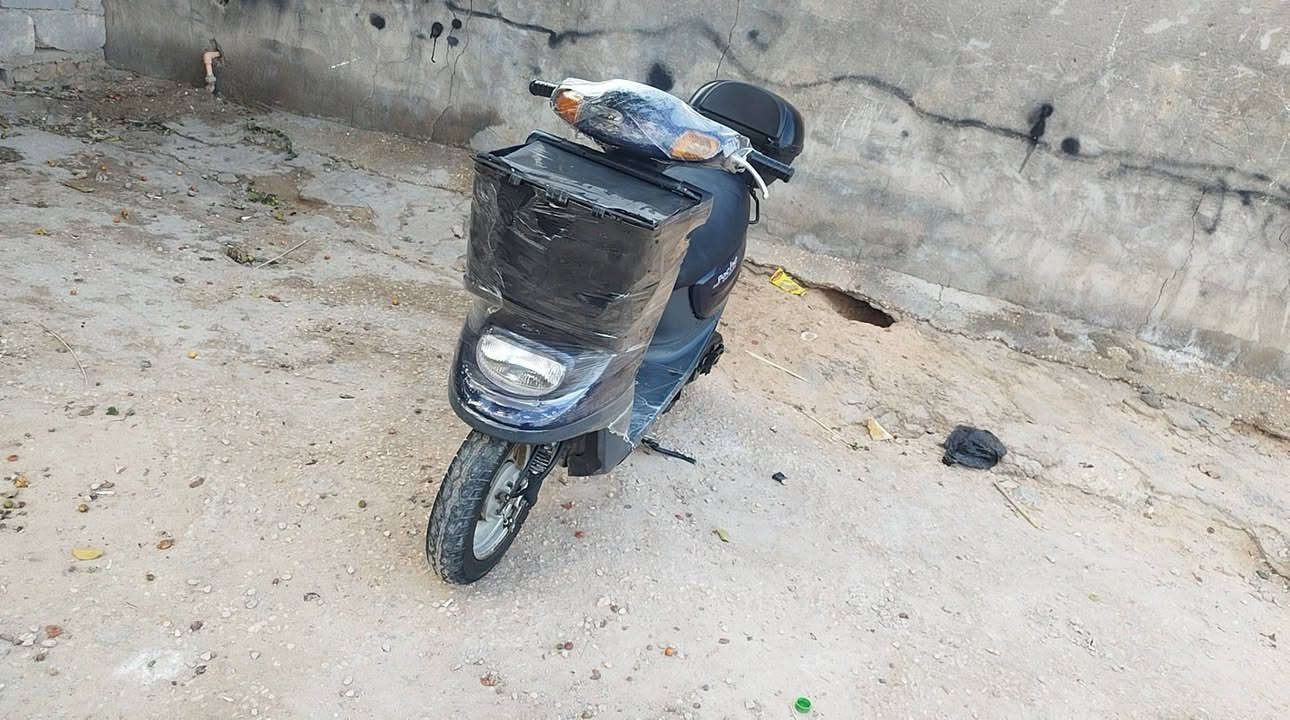 السلام عليكم ورحمه الله وبركاته دراجه منغول بلاديه 2003 ما مفتوحه كل شيء شغال العنوان كربلاء سائدين حي الغدير الشراي نتصل دراجه جديده ومال جنايه ***********
