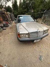 للبيع مارسيدس 190طيارين محرك 300 بلادي 6سلندر جاهزة قفل سنتر لوك جام ك...