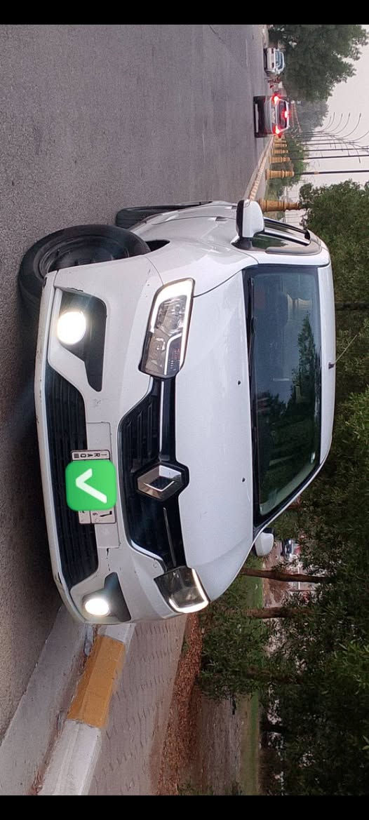 للبيع والمراوس رينو سمبل موديل 2020 رقم بغداد حره
مكينه 1600 تخم تاير سياره بدون ضربه مكفوله عده طخات بارد جدا بسيطه فقط.  سعر.  ((87)) وبيها مجال  واتس ***********
