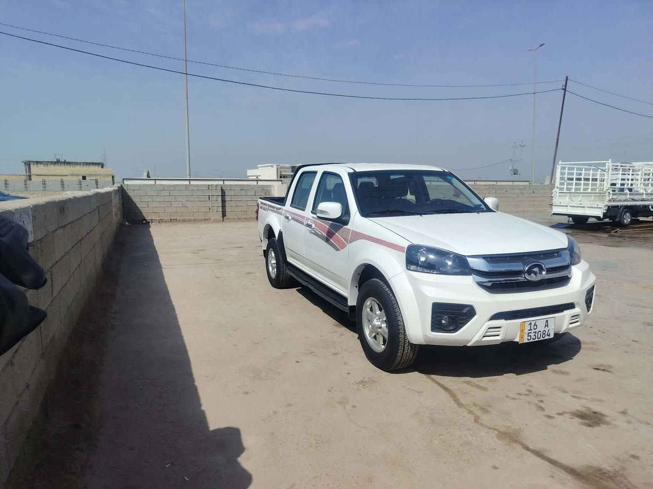 كريت ويل 25
كفاله عامه ماشيه ١٢٠٠ زيرو 
مكان السياره واسط السعر ١٥٢ بيه مجال للشراي
***********
