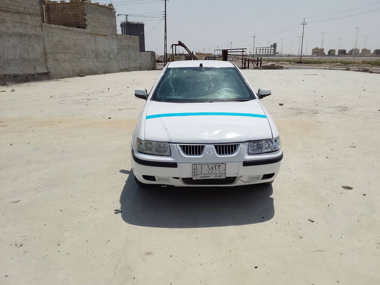 سمند مديل ١١ رقم ذي قار سنويه لل ٢٧ راعيها بلبصره تحويل ثاني يوم  للبيع سياره جاهزه ترايك وين متريد محرك وكير مكفولات تبريد شغال سياره مدوشمه كلها مكان البصره دور الشرطه *********** السعر ٣٣ وبيها مجال للعلم السياره ينرادلها جامه أماميه
