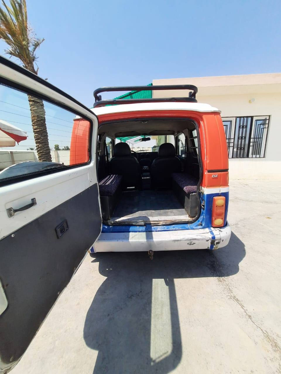 السلام عليكم
كيا ريتونا موديل 2000

محرك ونجي ٤ سلندر 

كير اوتماتيك 

تبريد شغال 

سنوية باسمي 

العنوان ابو غريب 
غير متواجد فيس اتصال فقط 

السعر 75 ورقة 

***********
