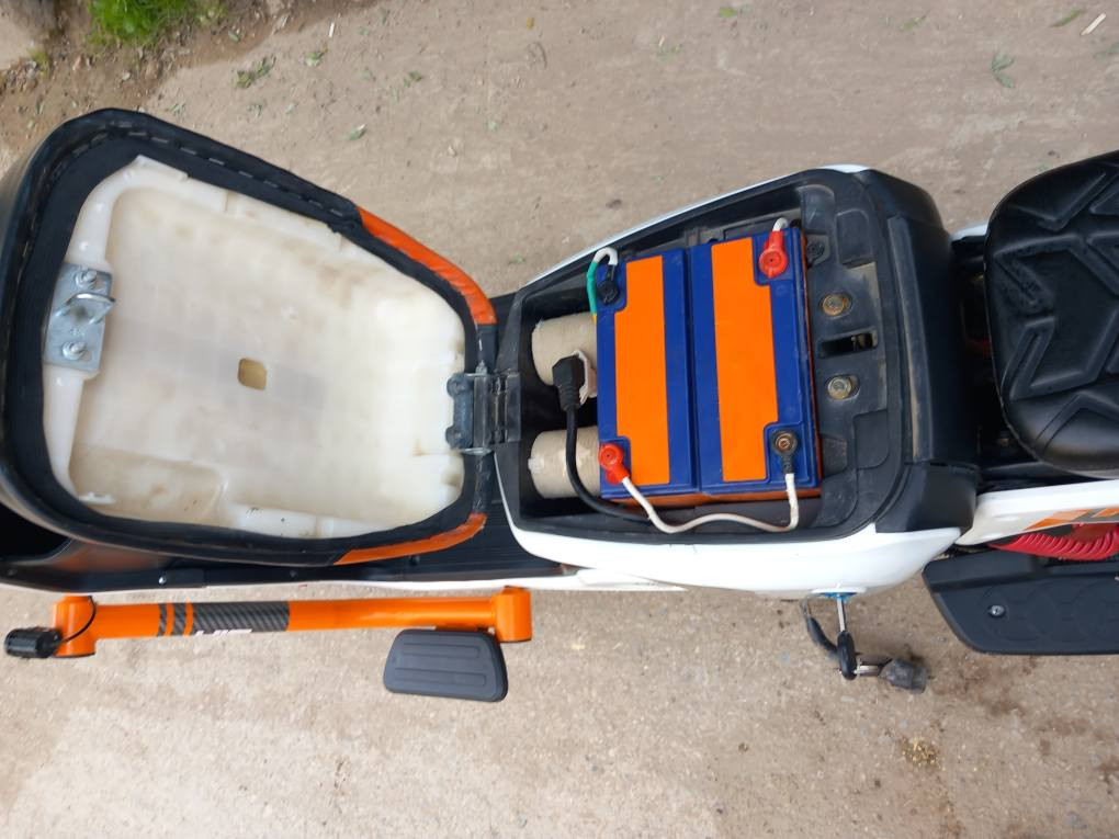 دراجه شحن للبيع جديدة استخدام قليل فول مواصفات ٢٠٢٦  السعر ٤٢٥ وبيها مجال مكاني ديالى بعقوبة المفرق *********** بعقوبة, ديالى
