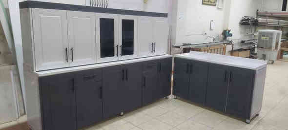 كاونتر المنيوم ابواب خشب. السعر مليون 200الف وسنك متر ونص كامل مرمر وتوصيل لحد البغداد مجاني  راسلني عالاواتساب ***********جديد العنوان اربيل
