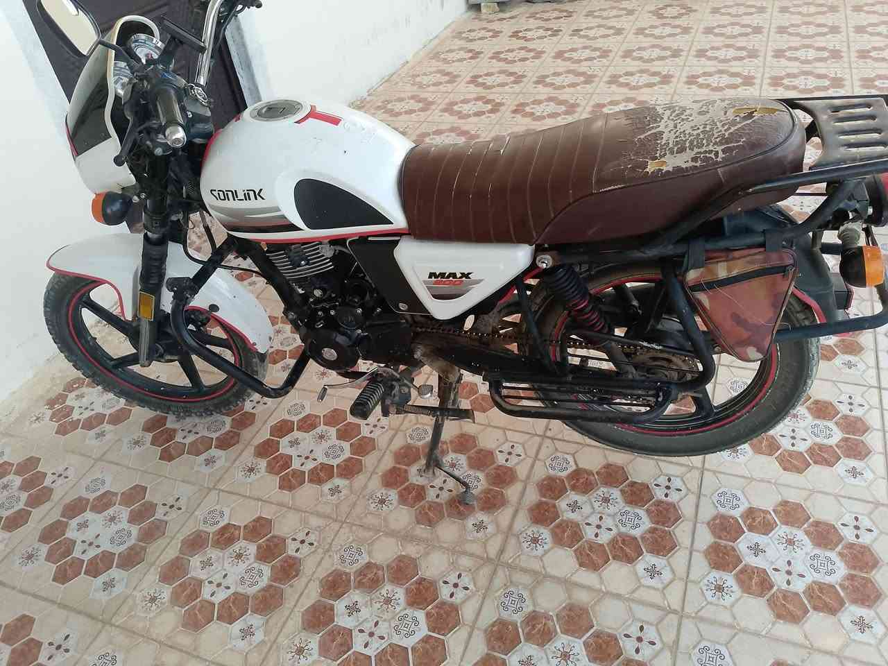 سلام عليكم خويا
@ التفاصيل داخل الصوره


**إذا كنت صاحب هذا الإعلان وتريد حذفه لأي سبب، رجاءا أرسل رسالة إلى الدعم الفني**