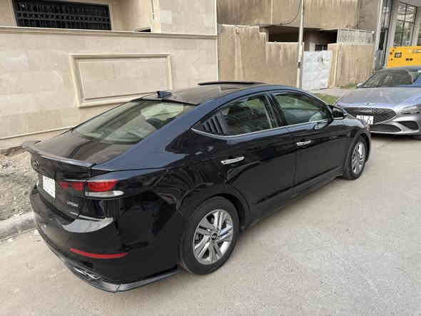 النترا 2017 LIMITED فول مواصفات 1/1
3 بصمات تشغيل وترحيب وصندوق ذكي 
كير +مكينه كفاله
صدر جديد
باتري جديد
حداديه كامله امامي +خلفي
رادار خلفي 
نقطه عمياء 
سستم صوت انفتني 
مانع انزلاق 
تبريد  شاشه منفصل 
شاشه.جبيره جي بي اس 
سلايت 
لايتات زينون 
كشنات تدفئه اربع مقاعد 
كشن السايق كهرباء
تحكم سترين جهتين
مكينه دوش 2000
تدفئه +تبريد ثلج +فريز جديد
تحديد مسار

سياره مسويله بوليش جديد ومدبل دهن البارحه جاهزه 
ماشيه 98ml

(حادث السياره سطحي ربع البنيد صبغ فقط بارد بالجاملغ الامامي  طخه بالجاملغ الخلفي  ترجع ع بارد بس ممسويها  السياره ولا قطعه مبدله  ) حادث السياره مرفق بالمنشور 

رقم السياره بغداد (37666)  مشروع وطني باسمي تحويل ثاني يوم  
السعر :130  وبيها مجال حك الجيه
العنوان بغداد شارع فلسطين 
الرقم:***********
