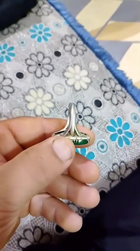 محابس فضه للبيع مكاني بغداد سبع قصور توصيل موجود عندي متواجد فيس و واتساب ***********
