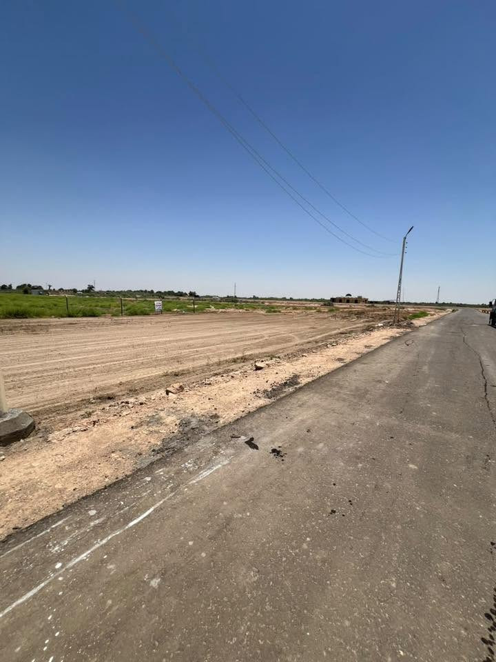 السلام وعليكم قطعه تجاريه او سكنيه للبيع
قطعة ارض طابو زراعي سند 25  باسمي مداور مباشر بسم المشتري المساحه 1000م 25في 40 
سنتر عشارع العام الرئيسي الرابط دوانيه حله 
موقع القطعه سدير قرب الكبان بصف الشارع الينزل علشافعيه
تجاريه تصلح اي مشروع ناجح واذرعلك صافي بدون محرم والمحرم 2000م الك تكدر تستفيد بي هواي اشياء 
خدمات كامله ماي وكهرباء وتبليط للباب محوله خاصه بلمجمع 
*********** 
السعر 48 مليون ماتحصل هيج سعر جيك الاسعار اليمها 
وبلصعود مستقبلا
