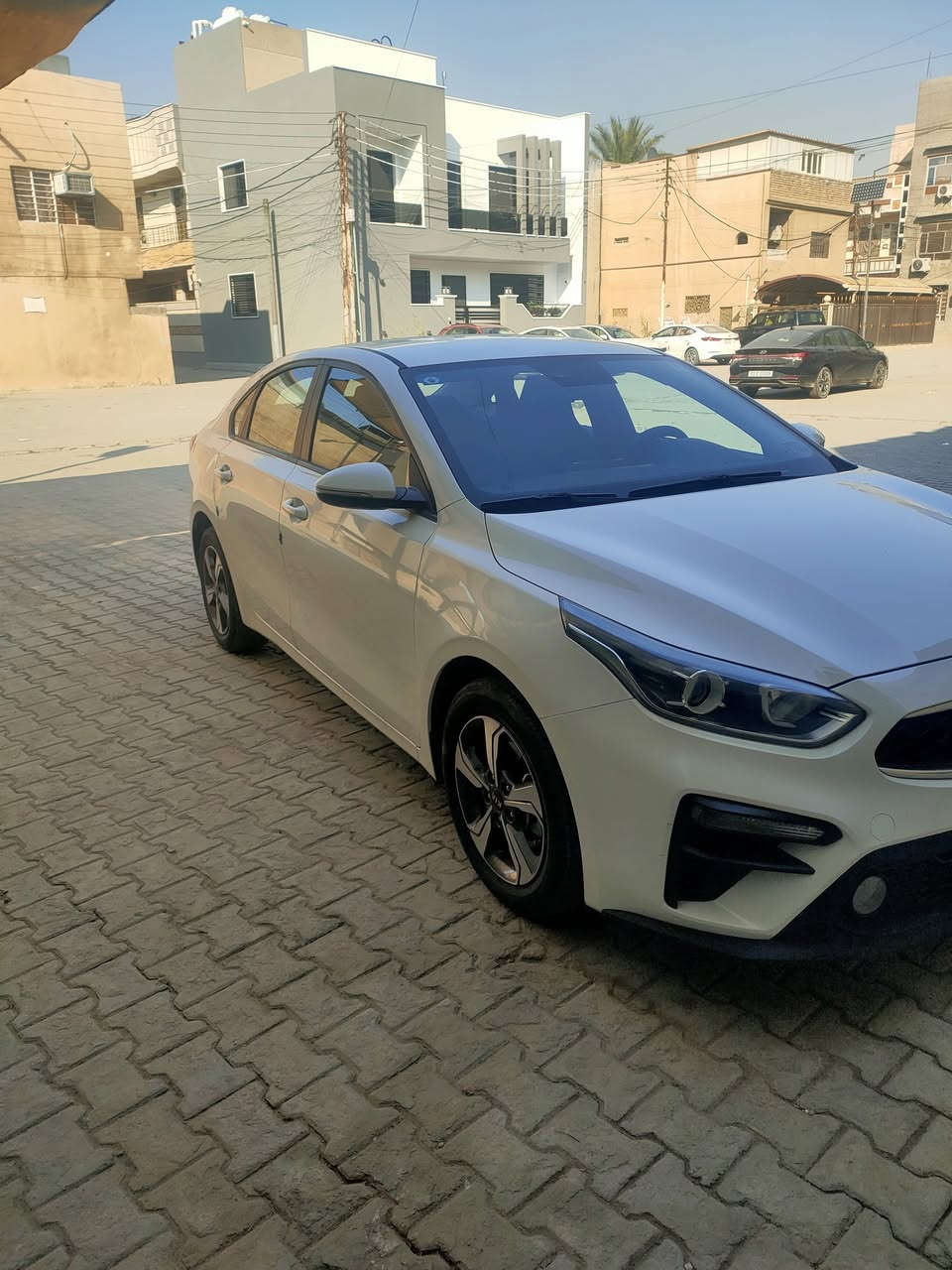 سيراتو خليجي19 للبيع محرك 1600تبريد قطعتين ماشيه 73.500الف بيهة طخة عالبارد بالجاملغ عكس السايق مكفوله من الصبغ مكانهة بغداد سعرهة 148وبيهة مجال تليفون
***********
