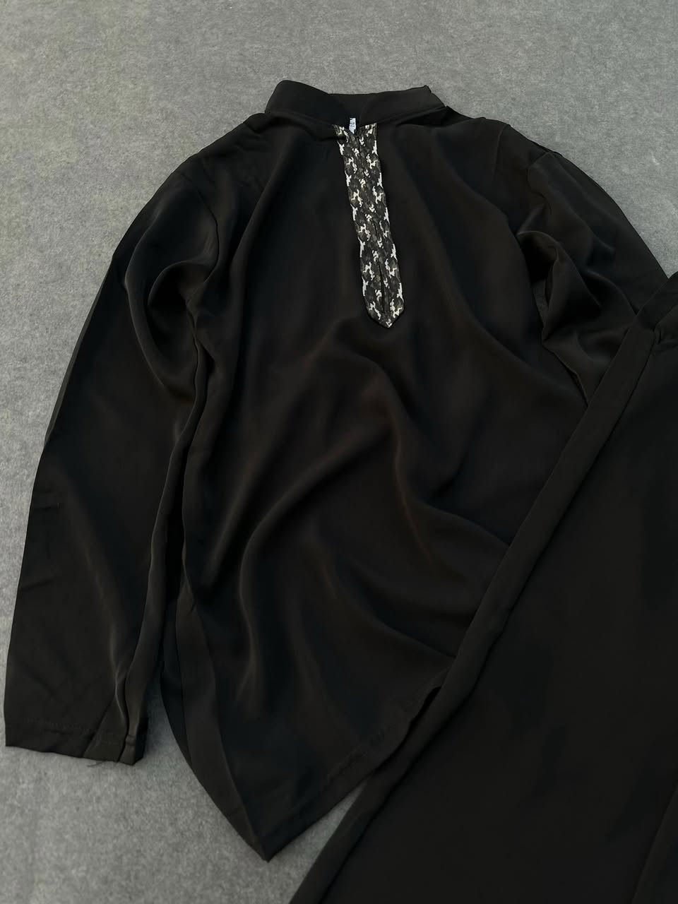 زي شور خامة تركية ليگرة 🏴🏴
متوفر الآن بقياسات من S إلى XXL 🔥
ألوان راقية ولبس مريح يناسب الذوق الراقي 🖤

📍 متوفر بالفرعين
علي براند للألبسة الرجالية 
الفرع الاول السوق الكبير مقابيل مقهى مكي
والفرع الثاني شارع الكازينوات مقابيل كوفي مزاج
سارع بالحجز قبل نفاد الكمية ✔️

للطلب والاستفسار راسلنا مباشرة


**إذا كنت صاحب هذا الإعلان وتريد حذفه لأي سبب، رجاءا أرسل رسالة إلى الدعم الفني**