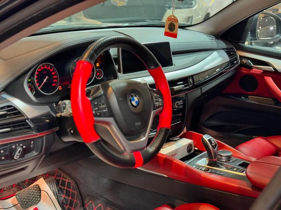 السلام عليكم
سيارة بي ام دبليو X6

3500 tune turbo
X drive

موديل :- 2018 السيارة من وكالة (((العروش))) خليجي

ماشية :-74500 الف كيلو فقط 

سيارة جديدة بمعنى الكلمة  
سيرفسها ودهنها كلة بوكالة العروش 

مكفولة كفالة عامة من الصبغ والتبديل 
كير ومكينة جديد 

مغلفه بي بي اف/  مات /شركة نانو شيلد
داخلها نظافة بعدها على وضع وكالة 100٪؜ 
جوها تخمه تاير جديد دنلوب الاصلي  بالاضافة الى السبير بعده منازل للگاع

سيارة بااسمي تحويل ثاني يوم رقمها اربيل جديد 

نظام قيادة اربعة ايكو وكونفرت وسبورت (وسبورت بلاص)
انارة داخلية كاملة بالدشبول7 الوان تتغير 
ابواب شفط 
كشنات جلد احمر
مري شفط
شاحن تليفون  
وشفتات سرعة
داخل احمر مميز
اربع كامرات 
بصمات
رادارات 
فتحة سقف 
لايتات زنون متحرك وية ستيرن واوتو يقللن ضوة اذا صارت سيارة امامك
كشنات بيها 8 حركات وضعيات 
هندبريك بصمة 
اوتو بريك
وبردات ابواب
وبعد بيها مواصفات

للاستفسار عن السعر الاتصال بالرقم

‭ ***********‬
او وتس اب 
مكانها زيونه
