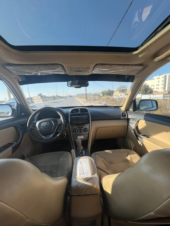 السلام عليكم تيكو موديل ١٣ 
رقم بغداد بأسمي سنوي وهزه ورقم جديد 
سياره حلوه ونظيفه وكلها جديده 
كير 
مكينه
كير 
تبريد
شاشه  
تخم تاير
ادامه كامله ع سياره نظيفه كلش كلشي  شغال بل سياره جديده 

السعر ٦٤ 
مكانها كوت 
***********
