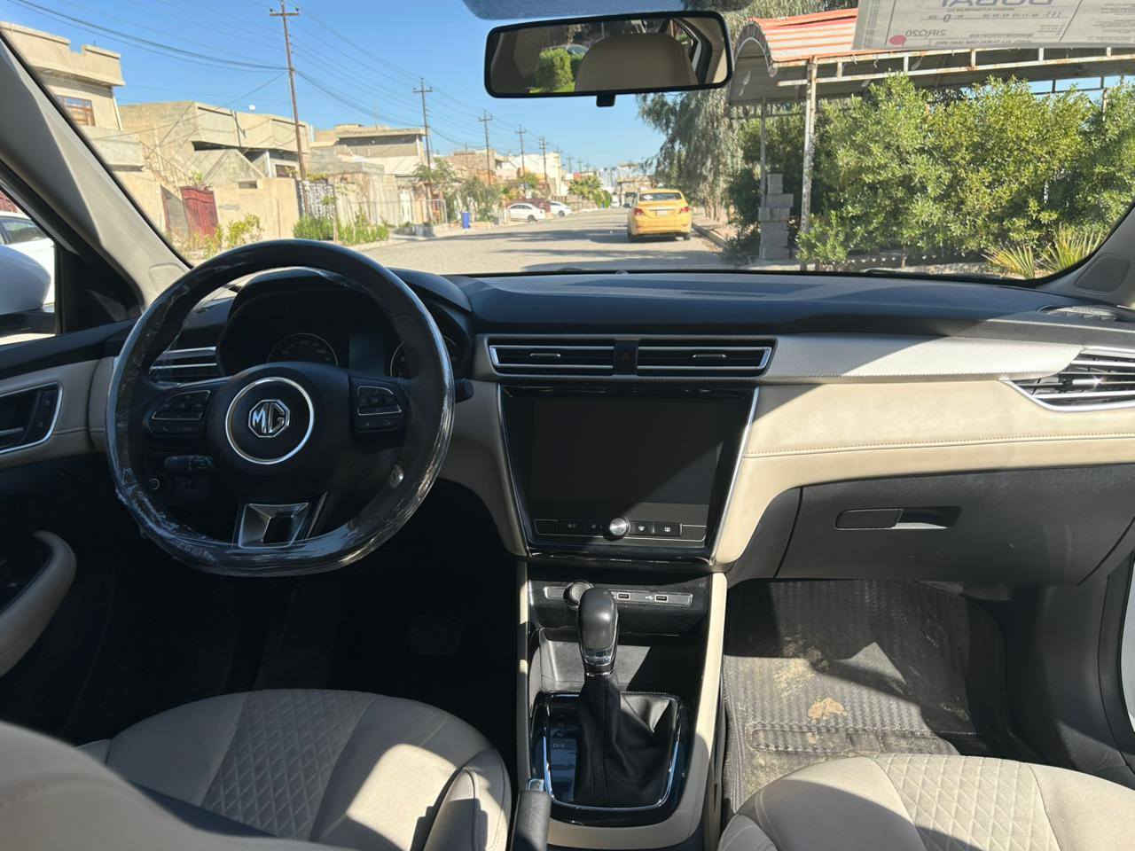 MG 5 2025
سلام عليكم mg5 للبیع مودیل 2025
 بدون الصبغ 
مواصفات ستاندر بلص 
***********
