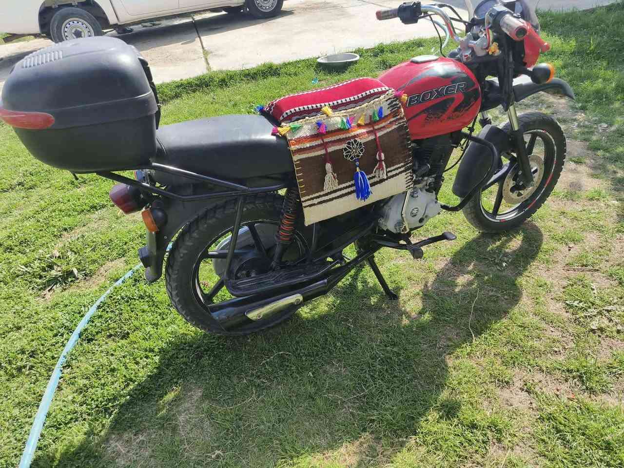 سلام عليكم دراجات بوكسر محرك مفتوح اوراق كامله سعر 850بيه مجال مكان بلدروز أما عسكر ***********
