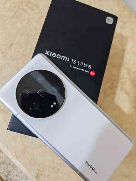 شاومي13الترا
ذاكره512
نسخه عالميه مواصفات تخبل بي 
شاحنته90واط بربع ساعه يفول شحن 
كارتونته كامله ويا3حافضات
للبيع او للمراوس
سعره625
مكاني ديالى الخالص 
***********
***********
