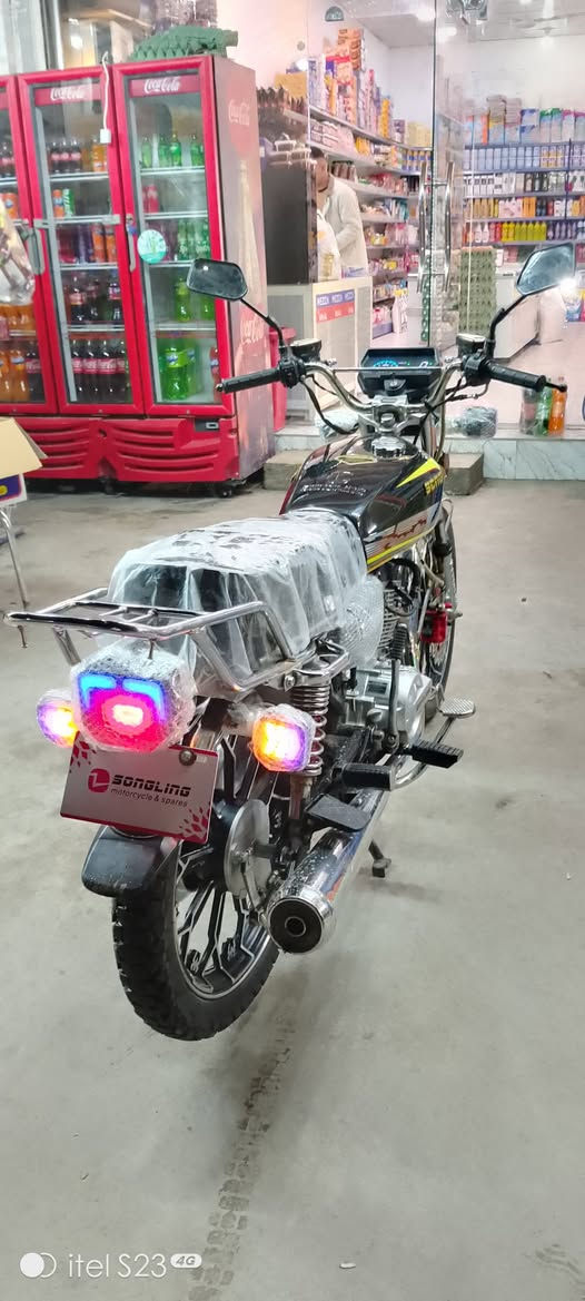 سلام عليكم دراجه سيڤان موديل 24
محرك 150
دراجه نضيفه ومكفوله 
السعر 680وبيهه مجال 
مكاني بعقوبه جسر خرنابات 
***********
