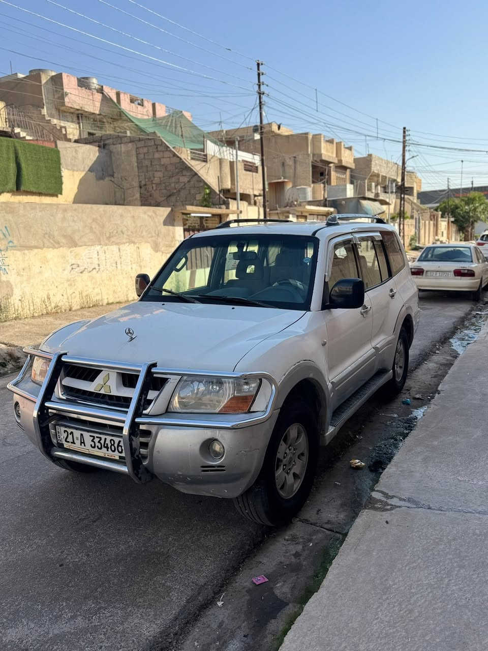 السلام عليكم باجيرو للبيع او مرواس
الموديل 2003 
المحرك . 3000 المرغوب 
حالة المحرك تعمير جديد لوك
الضرر قطعه وحده بدون دواخل نهائي 
السياره ممتعوبه 
تحويل ثاني يوم باسمي السياره 
تخم تايرات جديد 
بطاريه جديده 
كهربائيات السياره بلكامل شغاله 
تبريد شغال .ينراد تكمله غاز 
تفاصيل اكثر والسعر اتصل او ادخل خاص 
***********
