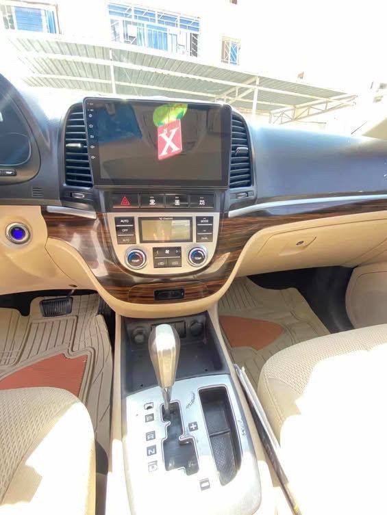 سلام عليكم
سنتافي موديل 2011خليجي 4سلندر 
باسم شركة موصفات فولل 
مكان السيارة كربلاء حي الحسين 
***********
