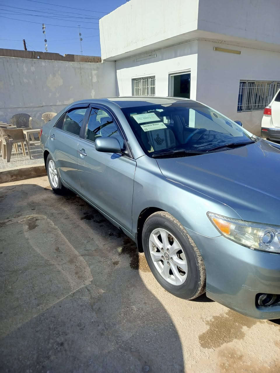 كامري 2011وارد كفاله السعر 12500وبيها مجال رقم ***********
