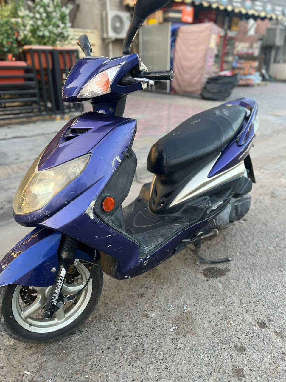 دراجه سكنس حديث طلاعات نوزل خطين كوري لون بنفسجي وذهبي دراجه كفاله مكينه وكلشي تجي تفحص وشوف  السعر مليون وبيه مجال مكاني شعله حي جوادين
***********  
دراجه سكنس حديث طلاعات نوزل خطين كوري لون بنفسجي وذهبي دراجه كفاله مكينه وكلشي تجي تفحص وشوف  السعر مليون وبيه مجال مكاني شعله حي جوادين
