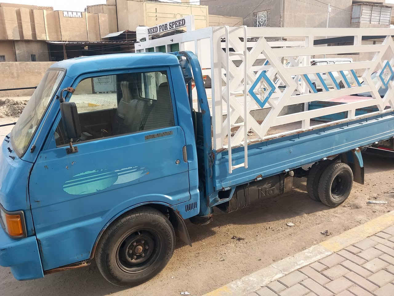 كيه بنكو ٩٤ كير محرك مكفولات حداديه جديده تايرات جدد التايرات الكلام نص عمر كهربائيات شغاله شاصي او رقم شاصي مكفولات رقم انبار مشروع وطني شرط التحويل راعيه موجود سنويه لل ٢٧ رقم الهاتف ***********
