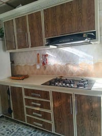 كاونتر تفصال ارضيه مرمر مترين ونص ٥٠٠ وبيه مجال 07706825119