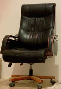 كرسي رئاسي • مستعمل • ميسان الصحفيين