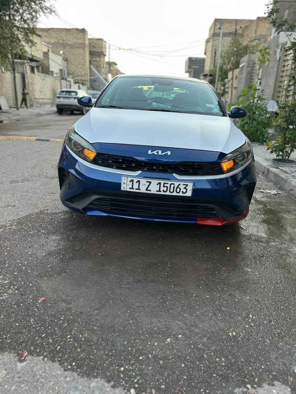 السلام عليكم 
كيا فورتي موديل 2023 للبيع 
موصفاته معروفه والسياره حادثه شبه الكلين بدون صبغ 
ماشيه 45الف رقمته قبل فتره وبسمي سياره بدون نقص تخم تاير صدر ماملعوب بيه جديد صور الحادث موجوده مكاني الشعب السعر 155 ومجاله بصيط ‭0770 294 4022‬ بغداد, العراق
