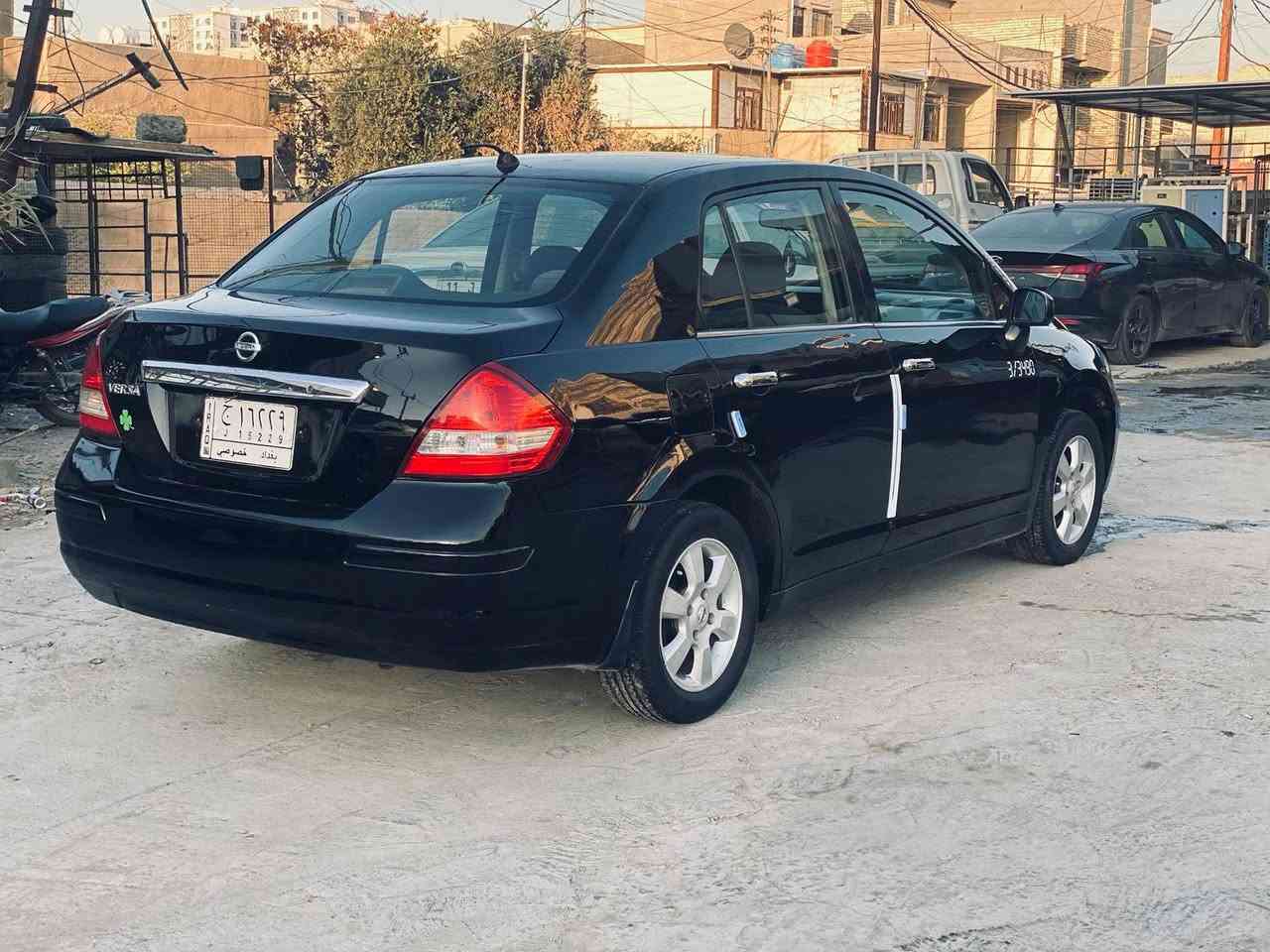 سلام عليكم للبيع نيسان فيرسا مديل 2007 وارد امريكي حادثه جاملغ امامي وبيه مكانات صبغ مكينة كير صدر تخم تاير كله جديد سياره حلوه جاهزة رقم بغداد تحويل مباشر مكان بغداد دوره سعر 64 وبيه مجال للطيبين رقمي ‏‪***********‬‏
