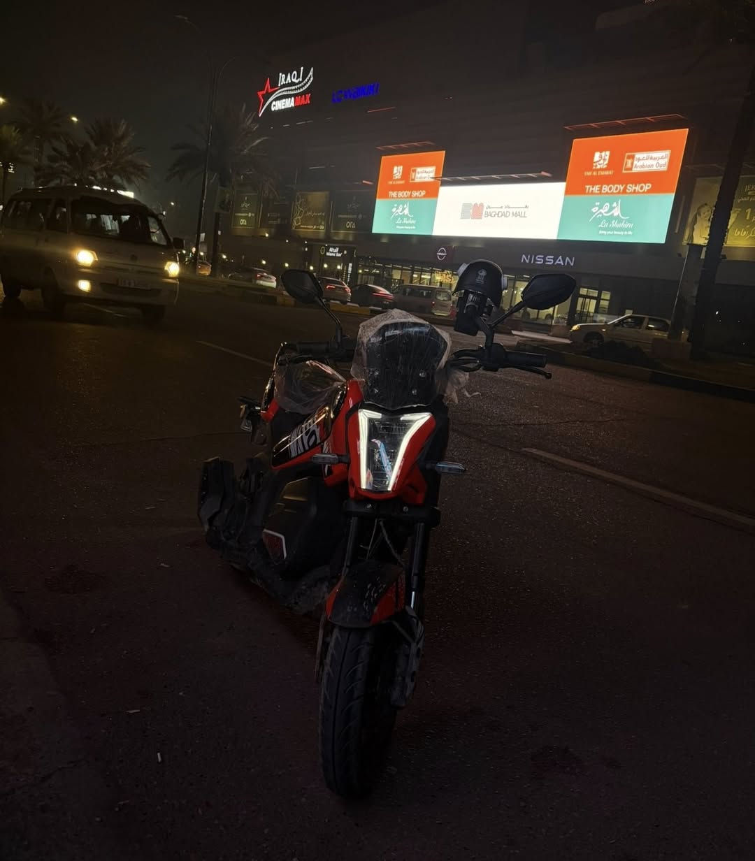 سلام عليكم من رخصة الادمن للبيع كيواي مينكس موديل2025 محرك150 دراجة بعدها زيرو وجديدة ماشية الف و500كيلو قابل للزيادة دراجة بيها ضمان من الشركة لل6الف كيلو رقم وسنوية اربيل بس اسويلك تنازل يم الشركة وتحجز يمهم موعد تكدر بلايام ثلاثاء اربعاء خميس تروح لاربيل تحول باسمك  بنص ساعة دراجة نضيفة وقوية امانة الله ومناقصها شي مكانها بغداد اي تواصل واتس ***********
