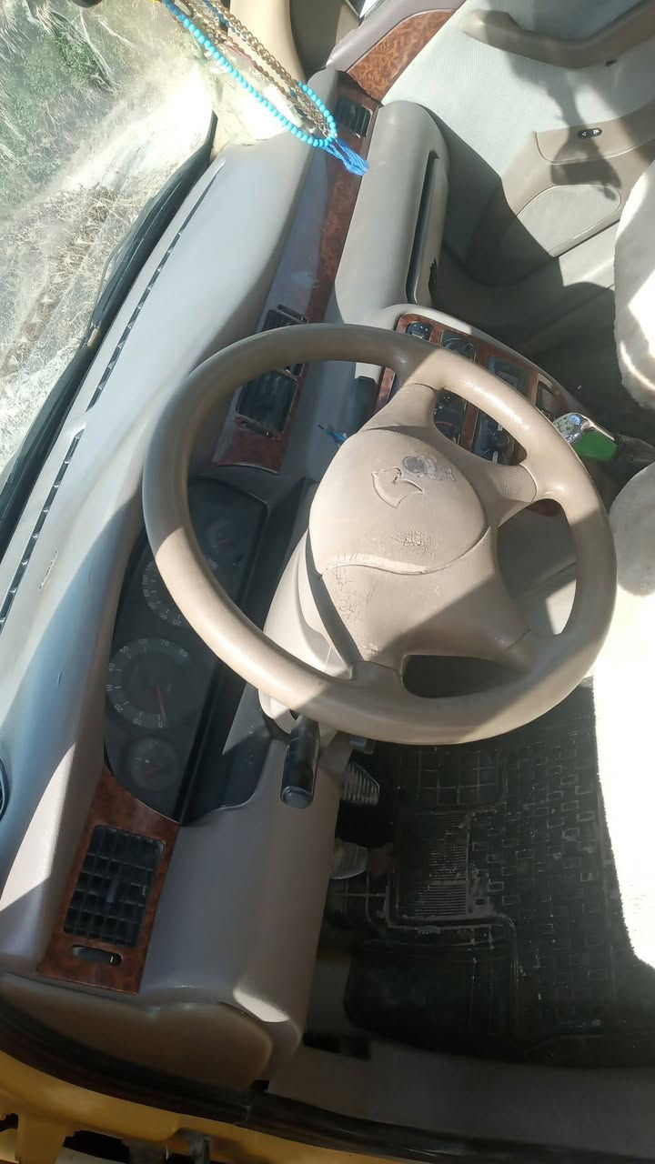 سمند تخم تاير حدادية جديدة كير ومكينة جديدة سنوية 27موديل 2012راقم ذي قار السعر ٣٤ وبيه مجال ***********
