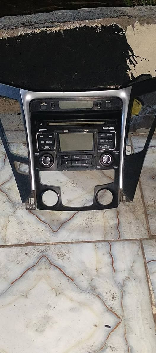 مرخصت لادمن  راديو كامل كفر ساعه مال سوناته مديل 11. شرط شغال شرط لفحص ابلاد  تواصل عبر رقم ***********
