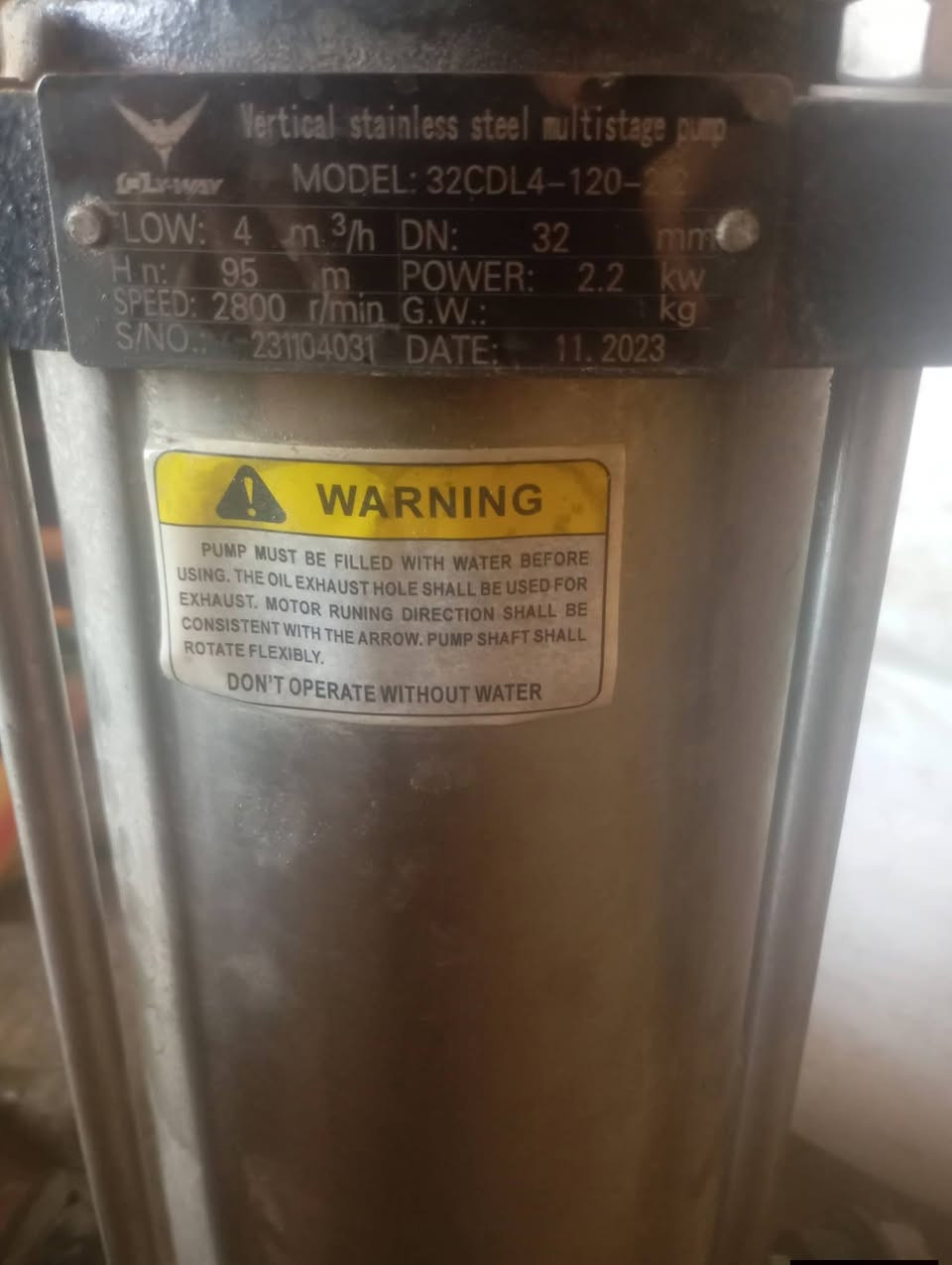 غراظ للبيع البانزين ب١٠٠ قفل شغال بس متروك وياه صونده ٢٥ متر  الكهرباء ٢٢٥  قفل شغال بس موياه صونده البطل شغال عوزه صالنصه بس ب٢٢٥ قفل بماني الانتصار قرب الحسينيه مال الراشديه ***********
