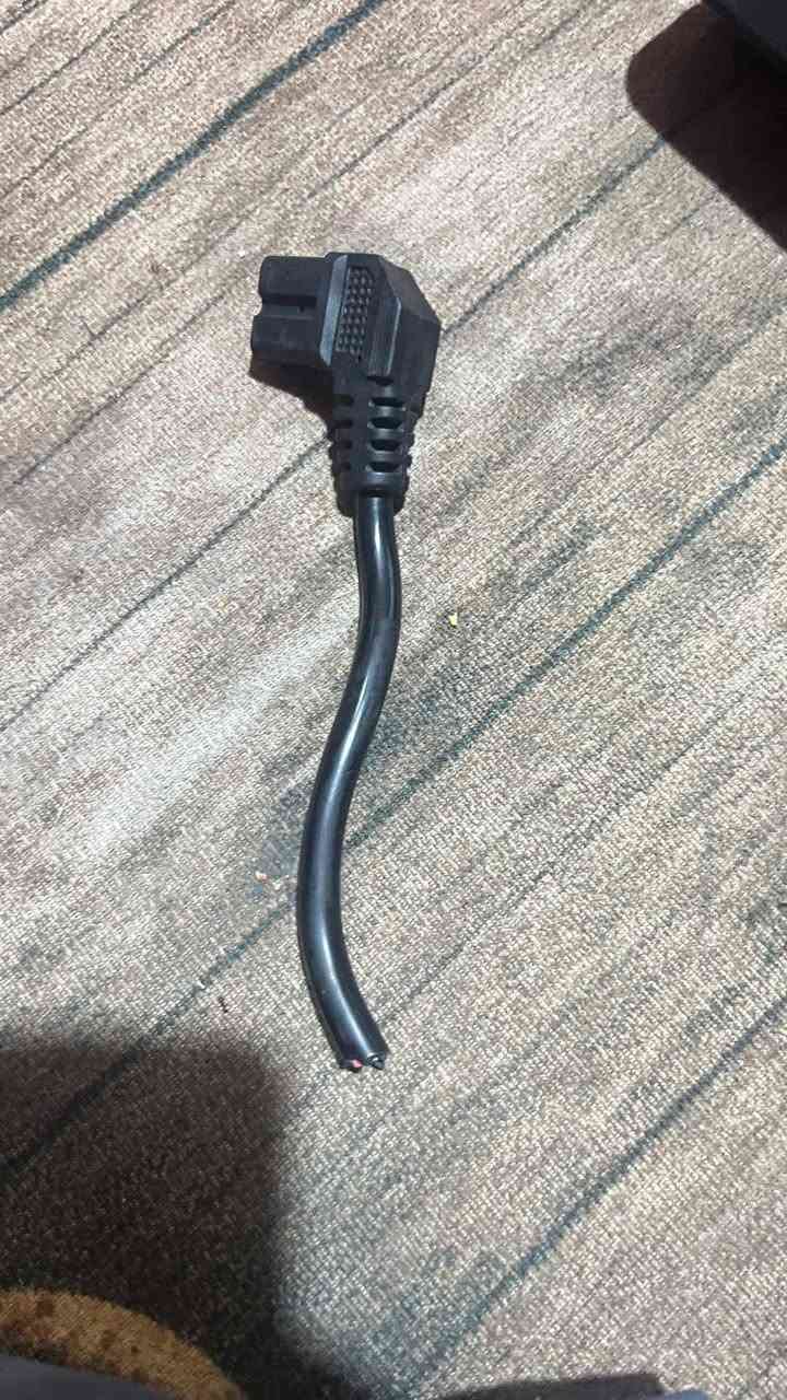 بطاريه ليثيوم للبيع
النوع:فوسفات الحديد.
مدة الاستخدام:5اشهرV73_32A.
 يعني بعدال 6بطاريات واتصير إلى جميع الدراجات الشحن.
ضمان:سنتين تتكلف بصيانه والستبدال يعني اي خلل او مشكله بلبطاريه ترجع الشركه.
سعر:300قفل غير قابل لنقاش لان نضيفه وجديده.
الملحقات:1_فيشه تنربط بلدراجه 2_شاحنة الخاصه.
الرقم:7707470079.

العنلوان:بصره ياسين خريبط.
