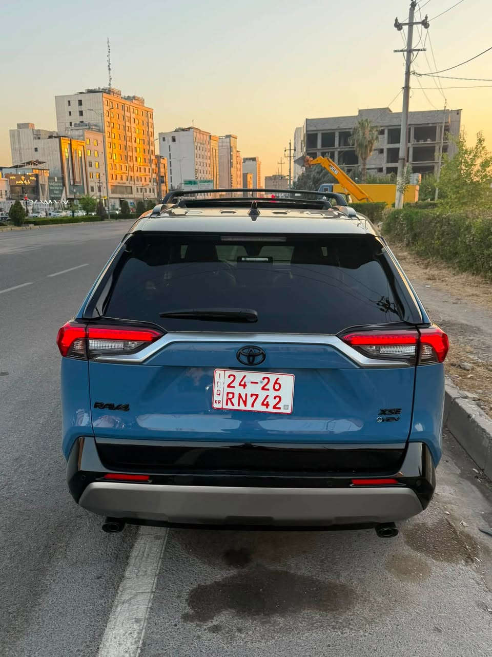 🚗 2025 TOYOTA RAV4 XSE
🛠️ الضرر: موضح في الصور
📏 عداد المسافة 2000 مايل (فعلي)
📋 حالة السيارة: تشتغل (Run and Drive)
🔧 حجم المحرك: 2.5 – 4 سلندر (هايبرد)
🔍 رقم الشاصي:JTME6RFV9SD580520

📍 موقع السياره : بغداد 
للستفسار الاتصال ***********
