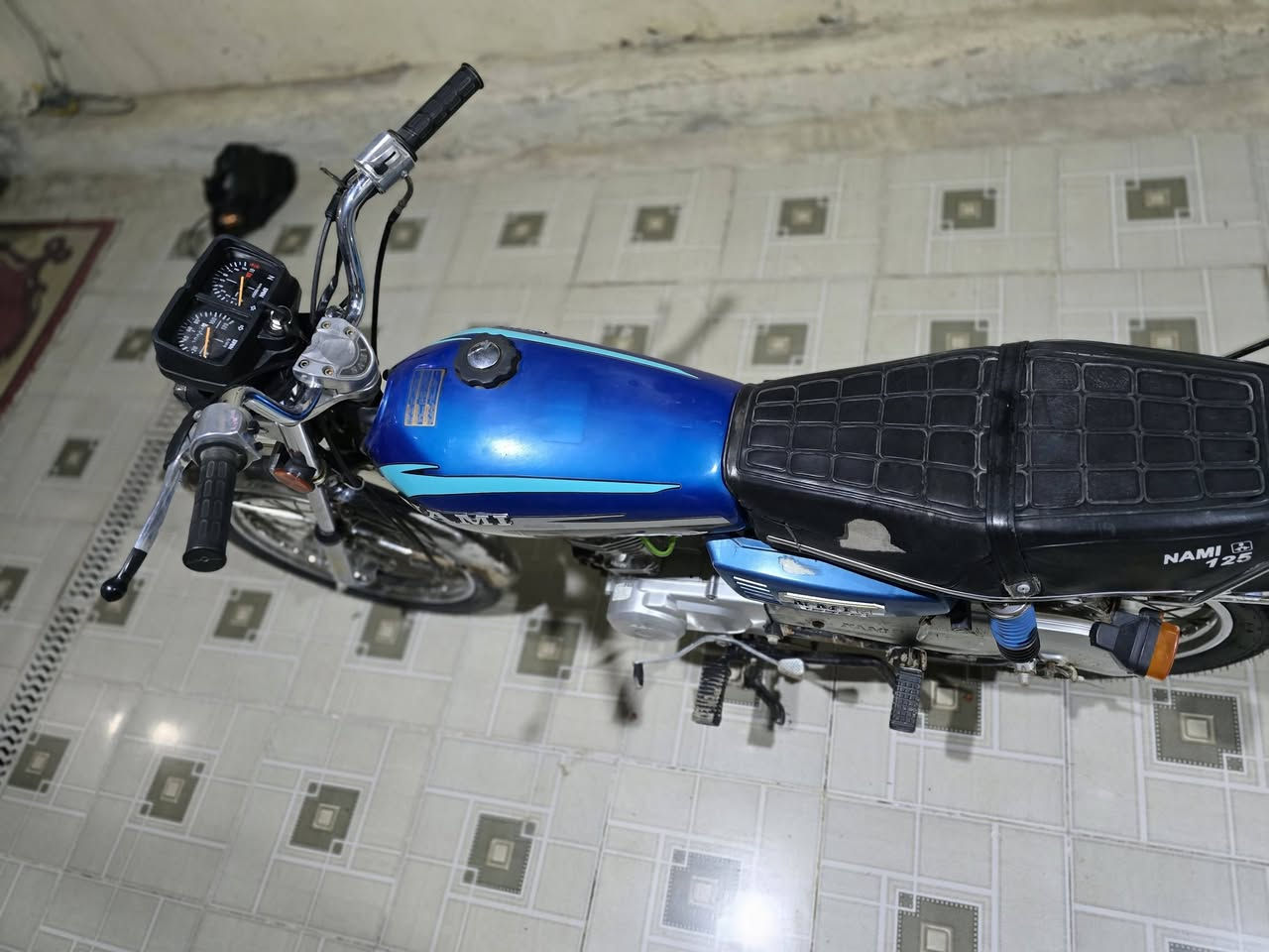 موديل ٢٣ سنويه ورقم بأسمي الدراجة لا مفتوحه ولا مفيسله بيها بس الكهربائيات يحتاجلهن ربط ما بيهن شي بس ربط 

سعرها مليون و٥٠٠ وبيها مجال 

***********
