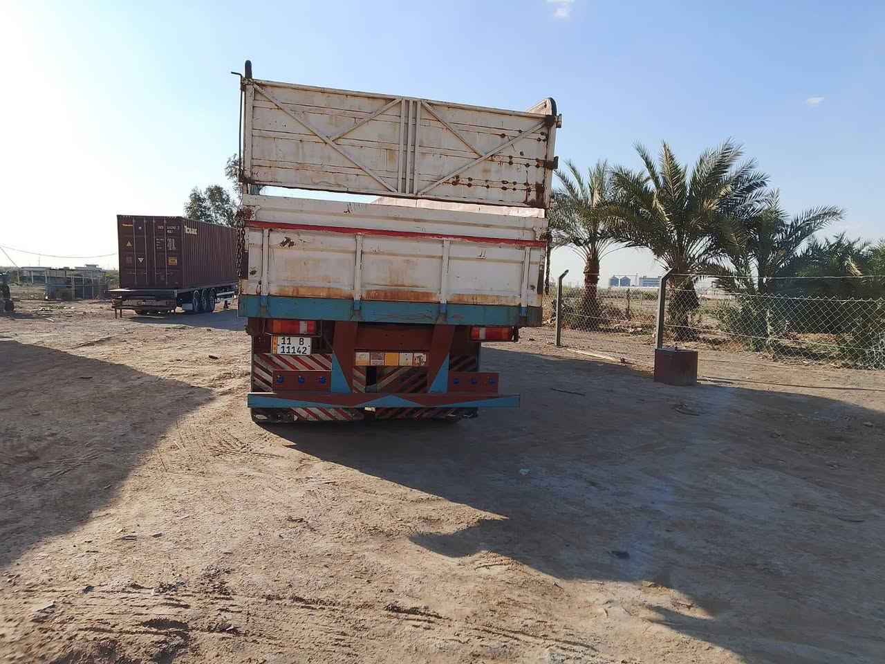 عربنه لبيع بلوم شاصي مكفول دناكير برينه نص جيف تخم تاير سعر 85 ورقه مكان بغداد  ***********
