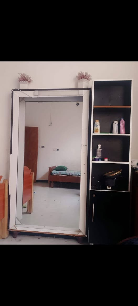 غراض للبيع تخم ب٧٥ وبي مجال الرفوف ومرايا ب٥٠ الكاونتر ب٢٠٠ وبي مجال بدون سنك بغداد حبيبيه


**إذا كنت صاحب هذا الإعلان وتريد حذفه لأي سبب، رجاءا أرسل رسالة إلى الدعم الفني**