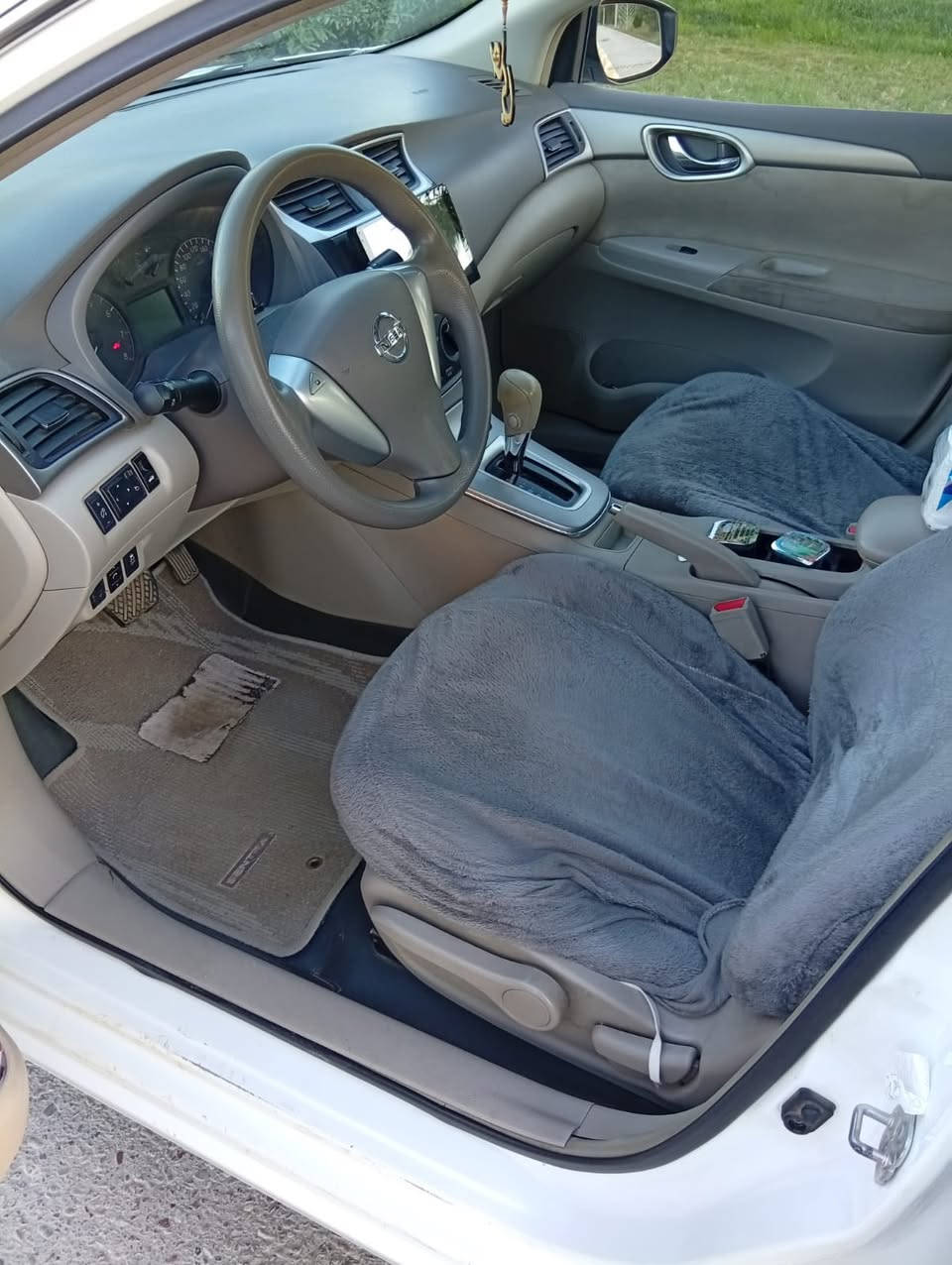 السلام عليكم...
للبيع...نقد فقط  اعتذر عن الاقساط 
باسعر 119$وبيه مجال بسيط
سنترا خليجي 2018ابيض ثلجي 
رقم أربيل سنويه وهزه وبراد 🆕 
شرط التحويل والغرامات 

⭐️محرك مكفول شرط لاتبخير ولاتنقيص 
🌟كير اتوماتيك بدون اي عيب مال بيت"
⚔️المواصفات⚔️ 
تحكم ستيرن 
حساسات +نظام ECo
شاشة 📺 كاميرا 

 🚘سياره جديده برغي ما ناقصها 

🚗سياره بيها جاملغ السكن فقط بدون اي دواخل ☑️

تايرات 4️⃣ جديدة 🆕 
صدر امامي خلفي كله جديد 
شرط التحويل ثاني يوم
السعر 119$ وبيها مجال بسيط 
مكان السيارة صلاح الدين تكريت الزهور 
رجاءً ما أقفل سعر بالتلفون تعال وتدلل 
للاستفسار ‭٠٧٧١ ٩٩٨ ١٠٠٩‬
