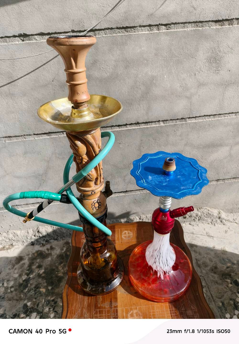 نراكيل اثنين للبيع او مراوس حسب القناعه خشب والاماني سعر ٤٠ الف نفس وطعم وكثافه العنوان بغداد العبيدي حي الرئاسة الثانية شارع ١٥