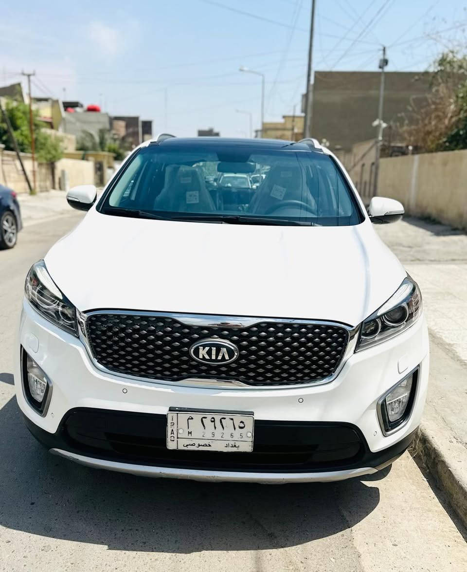 سلام عليكم كيا سورنتو 2017خليجية فووول 1/1 عدا الدفع الرباعي بسعر ٢٢٨ وبيها مجال للاستفسار *********** 
     
                          (((((المواصفات)))))
1-بانوراما 
2-كشنات جلد 
3-بصمة 
4-الباب الخلفية كهرباء 
5-تحكمات استيرن 
6-كامرة خلفية 
7-شاشة كبيرة 
8-حسام امامي
9-لد امامي
10-لد خلفي
11-بردات
12-نضام ECO
13نضام SPORT
14-مانع انزلاق
15-ويل كروم
16-يدات استيل
17-كشن السايق كهرباء 
18-ثلاث قطع تبريد 
19-سبعة راكب 
20- 6 سلندر
21-زراك
22-بلوجكتر 
23-كمبيوتر تحديد عطل  
السيارة كاملة مكملة من كل النواحي مابيهة نقص برغي تخم تاير جديد
