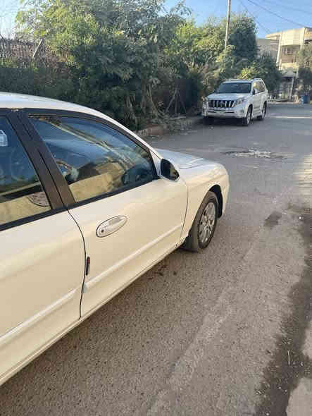 السعر 48 وبيها مجال
سلام عليكم 
سوناتا خليجي 2001 اصل بانزين رقم بغداد السيارة بدون اي ضربه او معجون او دواخل 

محرك كير بلادي على وضع الشركة 
صدر جديد تبريد ممتاز جداً 
داخل جدًا نضيف سياره بدون اي نقص 

السعر 48 وبيها مجال 

الاستفسار الاتصال على رقم ***********

مكاني الدورة ابو طيارة ✈️
